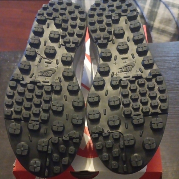 Nike City Cement Gray Sneakers Mens 8.5 Womens 10 NIB - Picture 6 of 6